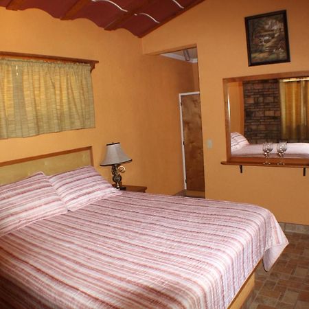 Posada Tres Cuevas Valle de Guadalupe Εξωτερικό φωτογραφία
