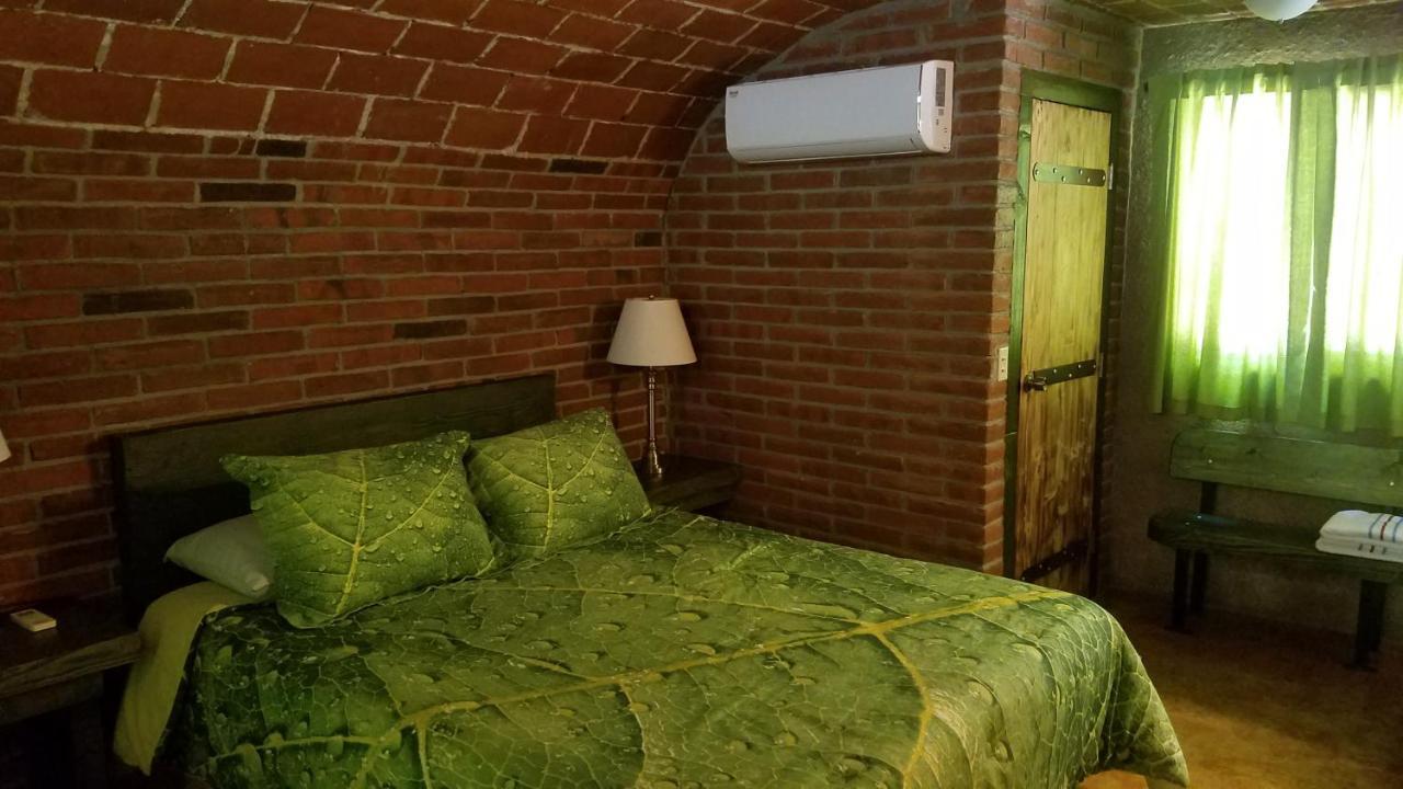 Posada Tres Cuevas Valle de Guadalupe Εξωτερικό φωτογραφία